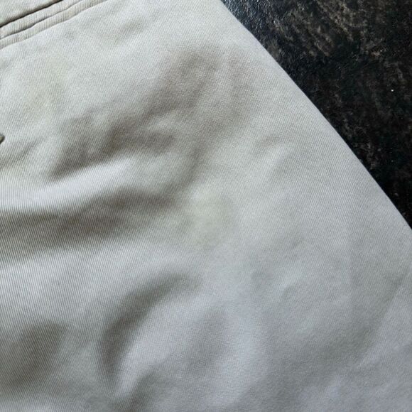 Dockers Slim Fit Man’s Pants Flat Front Khaki Size 32x28.5 Very Stained - Picture 4 of 14